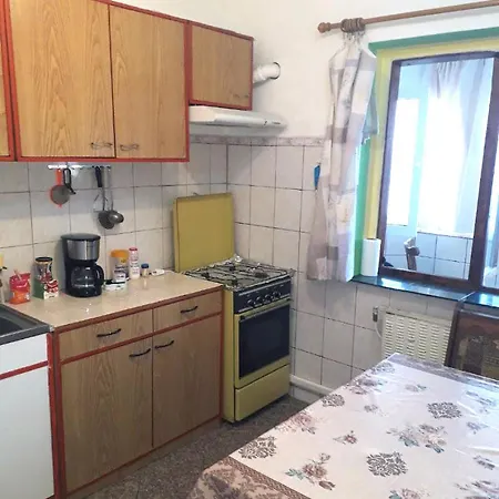 Budget-friendly 2br Near The Sea - Smart Layout For Privacy Constanta
